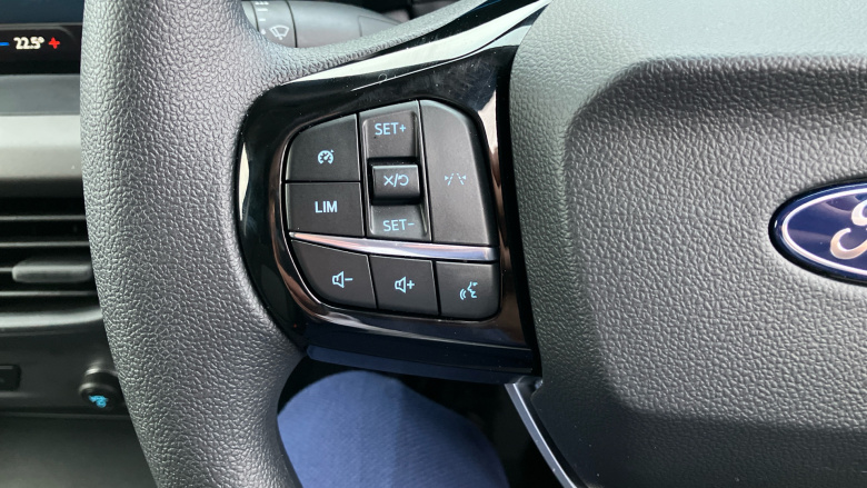 Ford Transit Courier E-Transit Courier 100kW 43kWh Trend Van Auto